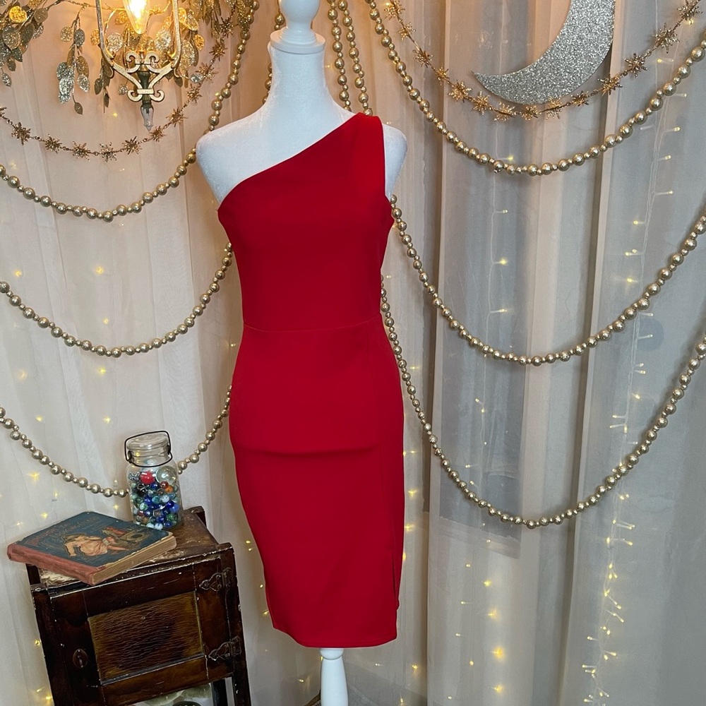 Vibrant Red One-Shoulder Bodycon Dress